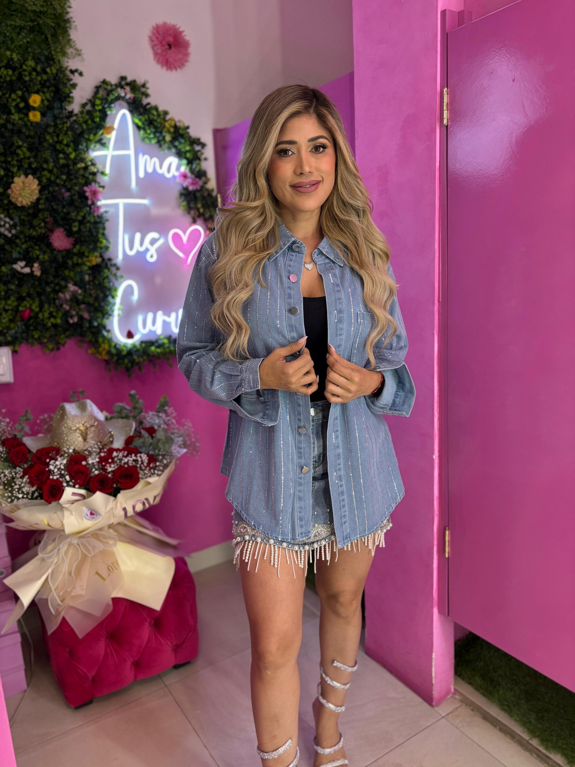 Chamarra mezclilla con brillos plata