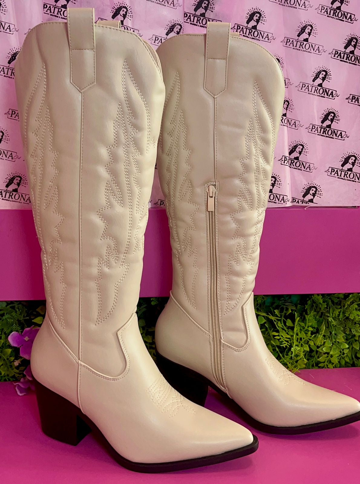 Bota vaquera color hueso LAILA