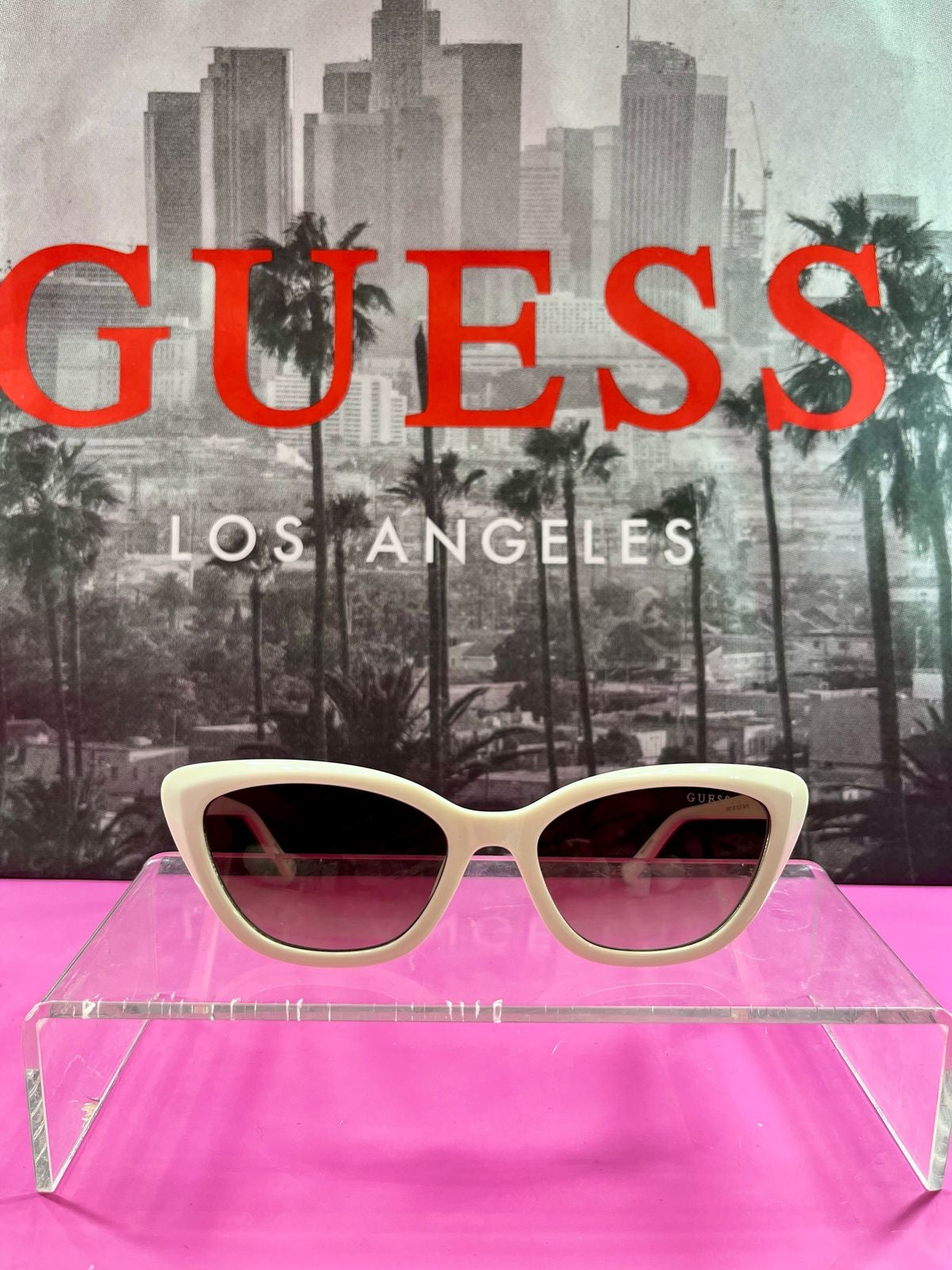 Lentes “Guess” blancos
