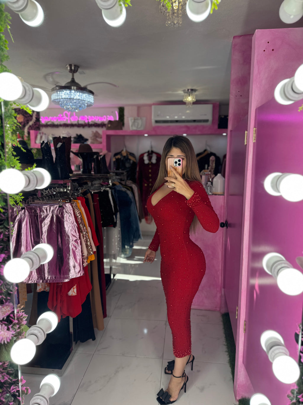 Vestido rojo con Perlas y brillos