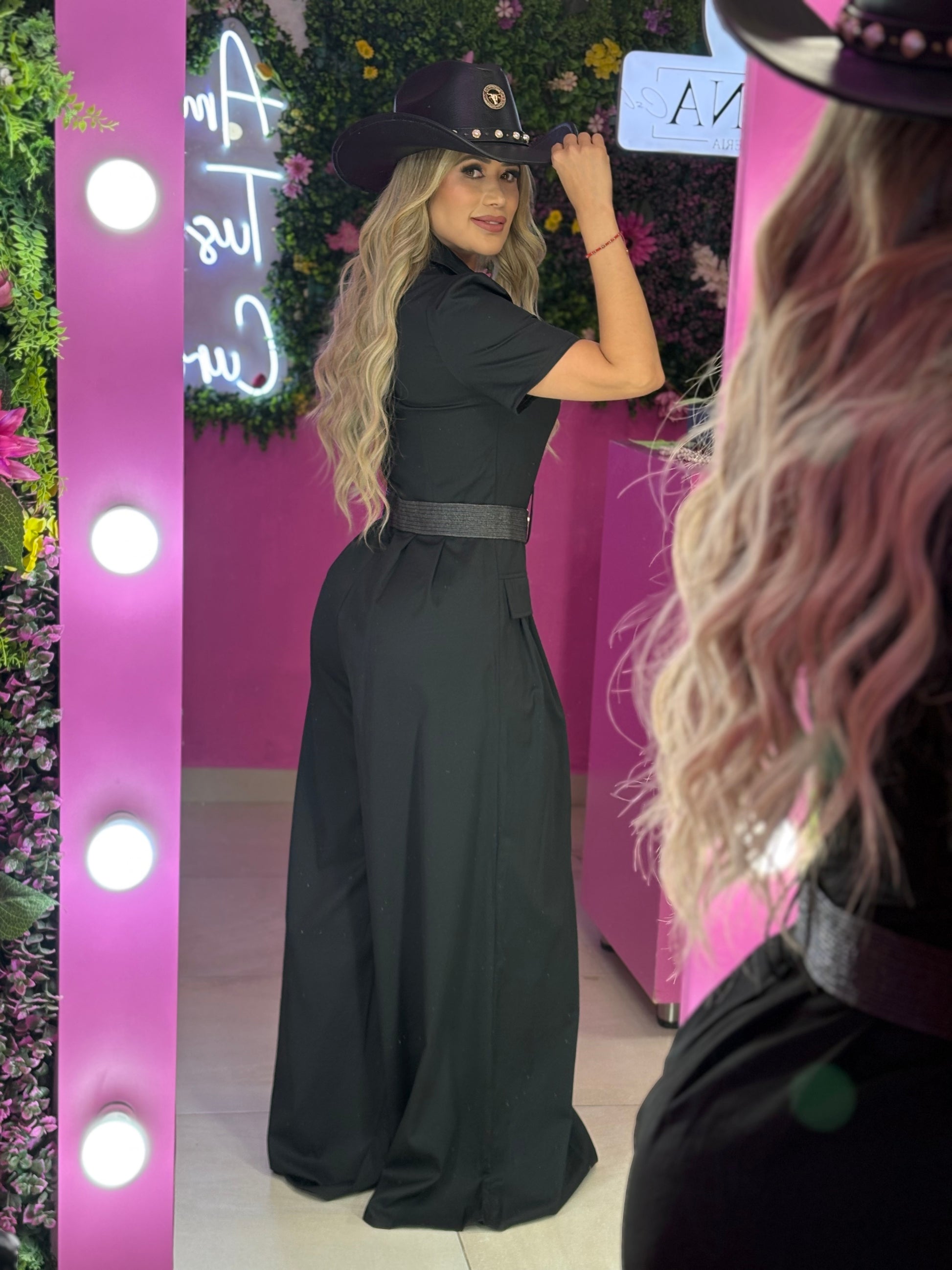 Palazo negro suelto con cinto