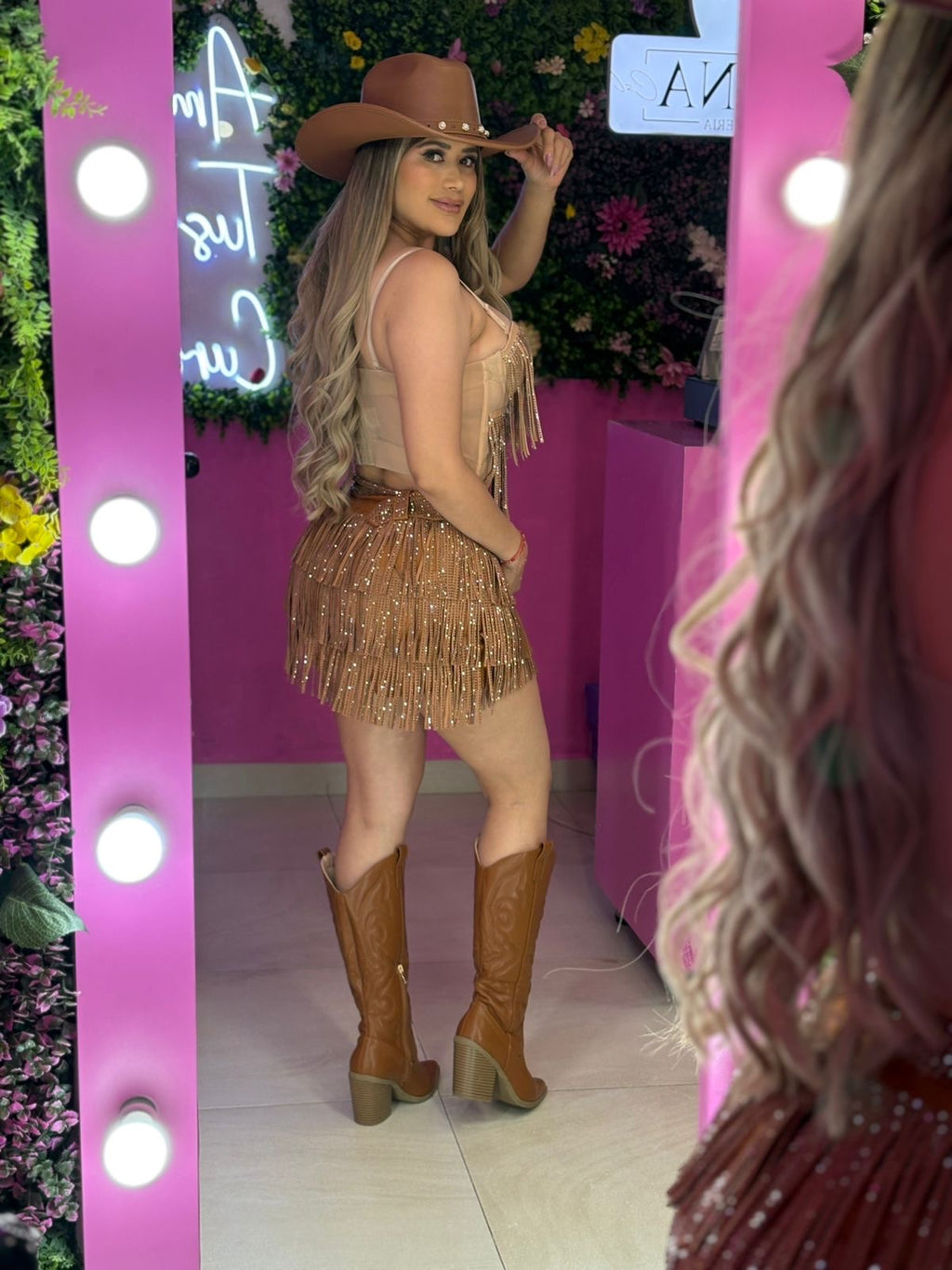 Short Falda con barbas café