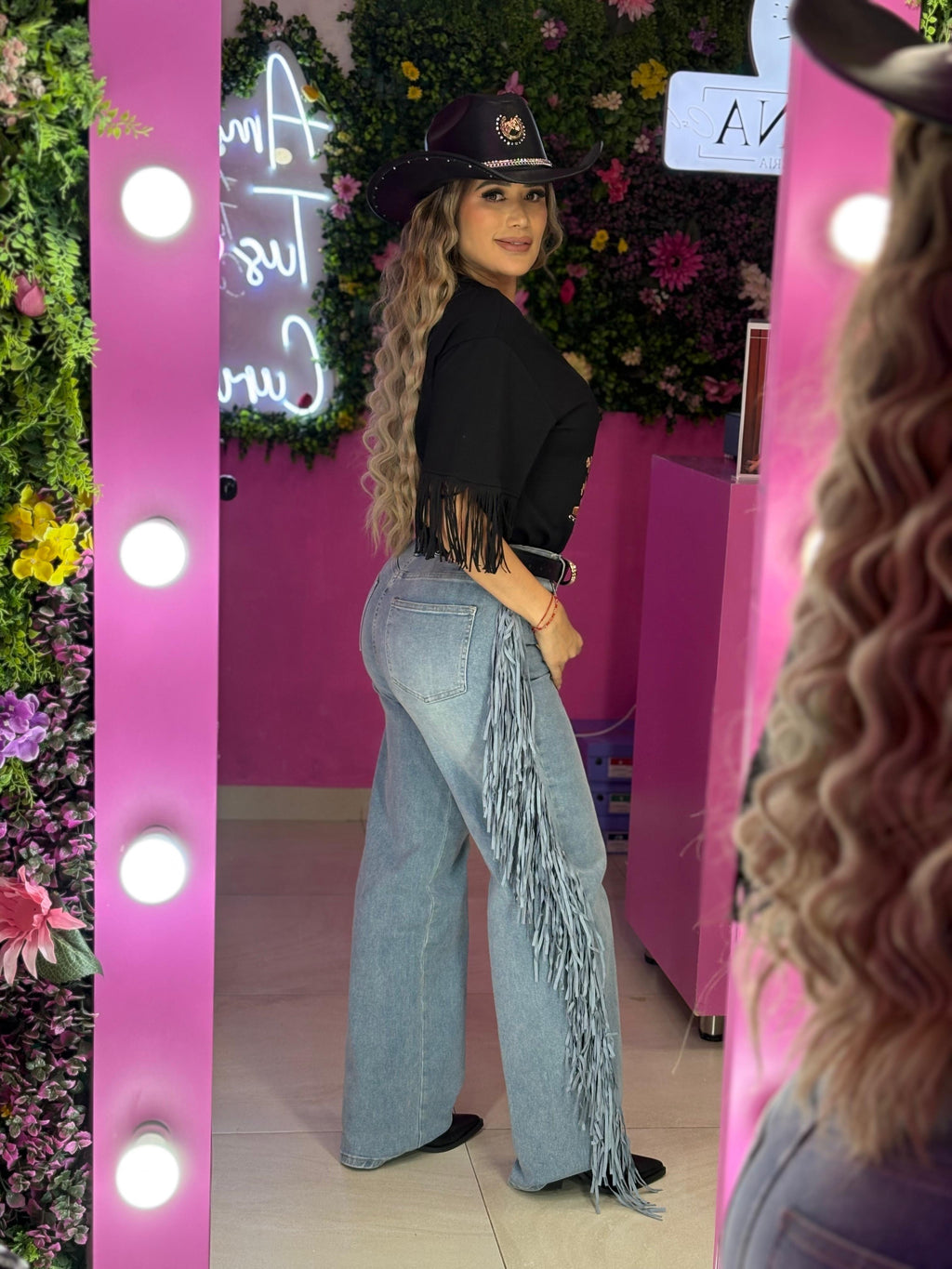 Pantalón mezclilla con barbas