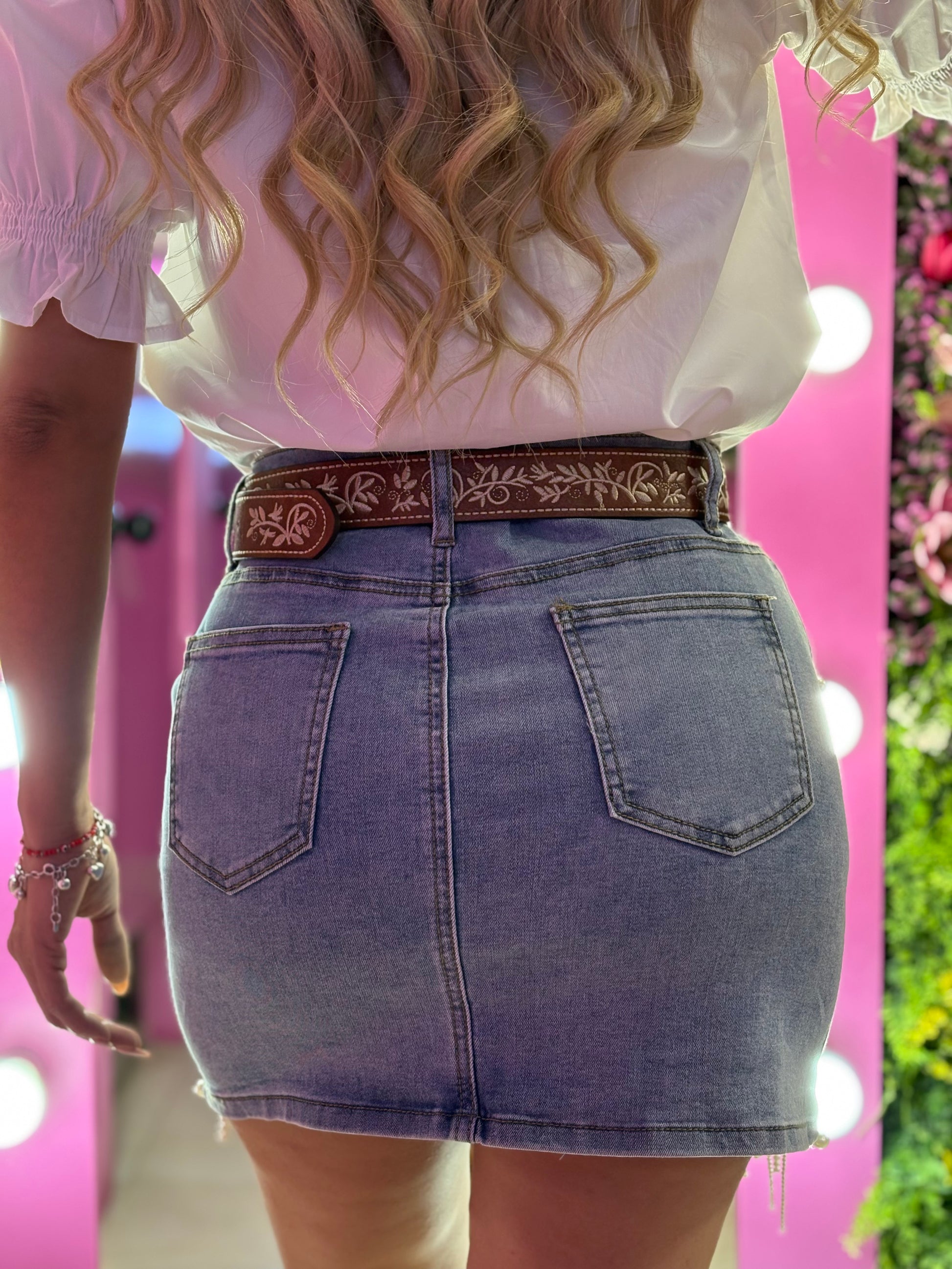 Falda mezclilla con apliques de Perlas