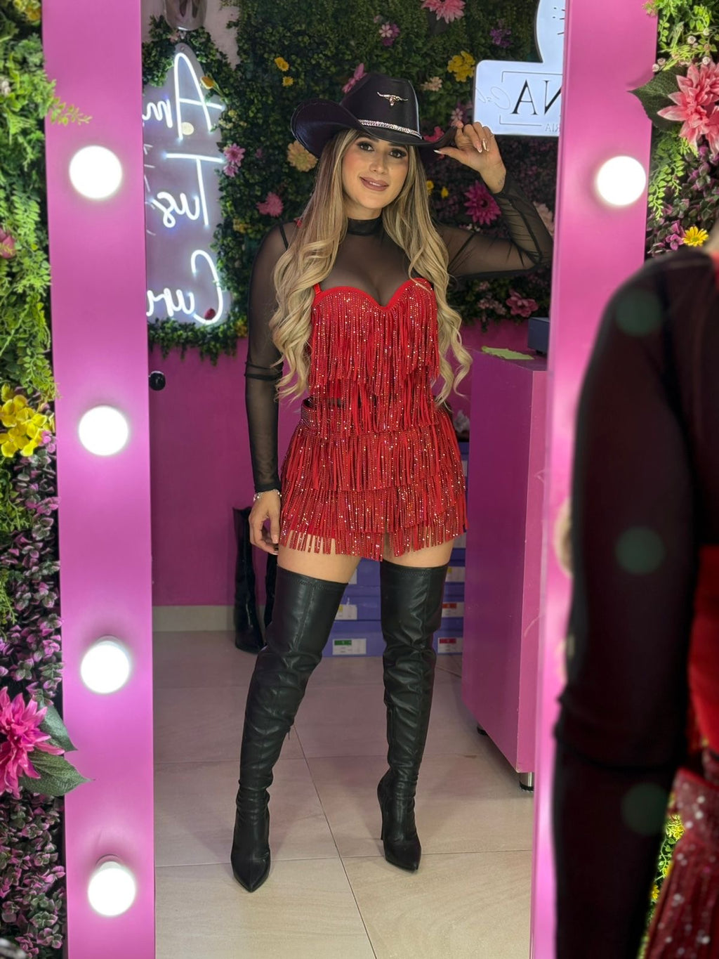 Short falda de barbas rojo con brillos