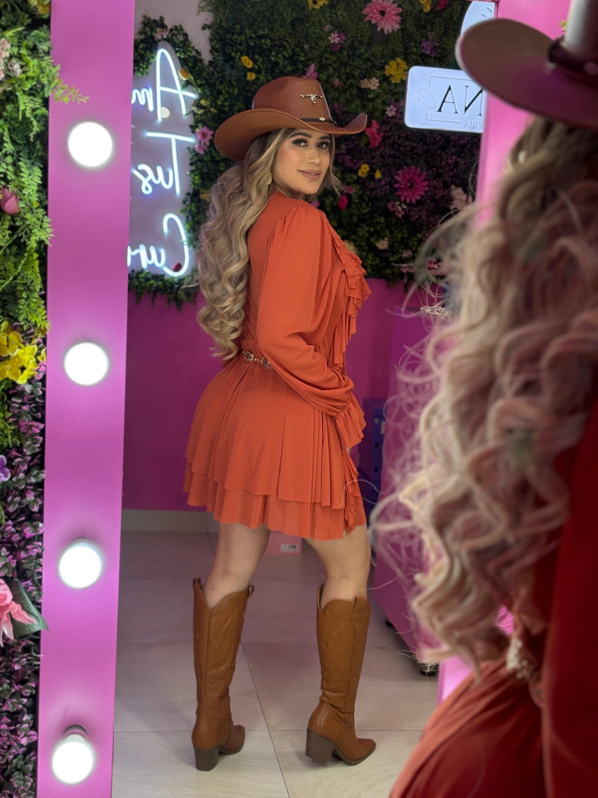 Vestido naranja con flecos