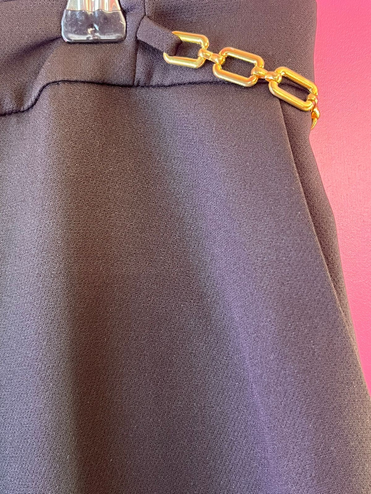 Pantalón de vestir negro corte recto