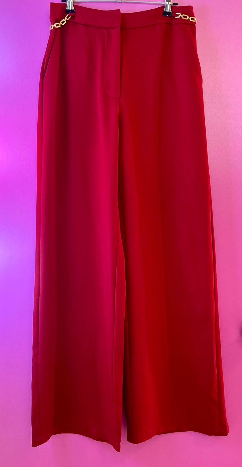 Pantalón de vestir rojo corte recto