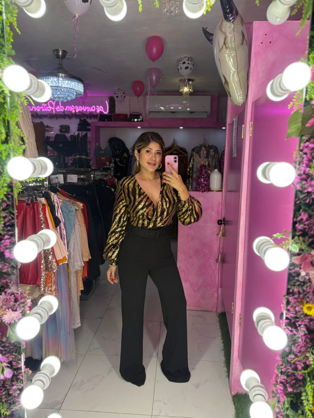 Palazo negro con lentejuelas