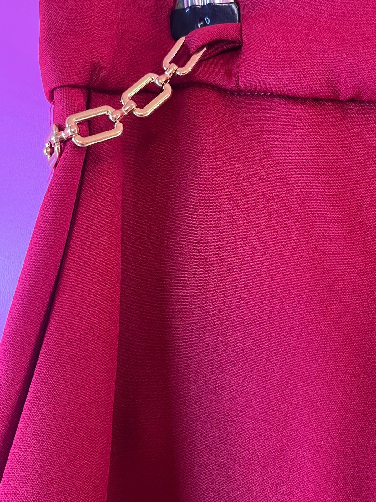 Pantalón de vestir rojo corte recto