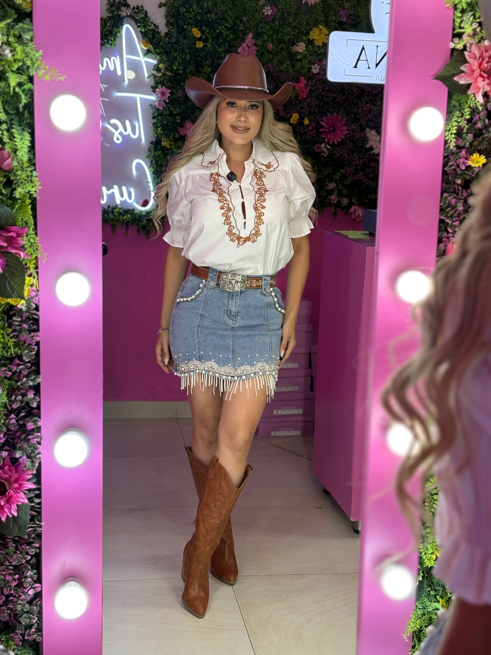 Falda mezclilla con apliques de Perlas