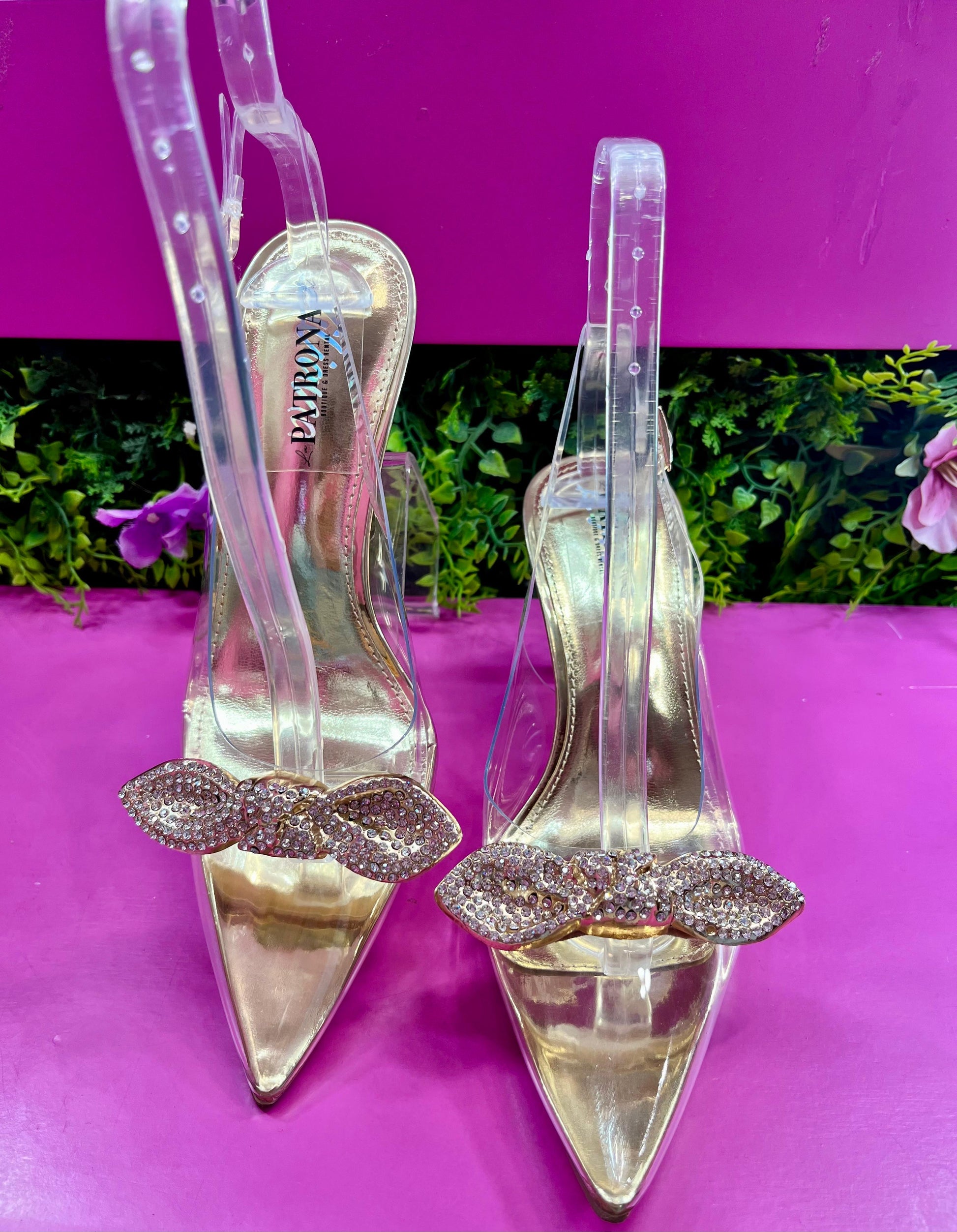 Zapatilla dorada Maribel