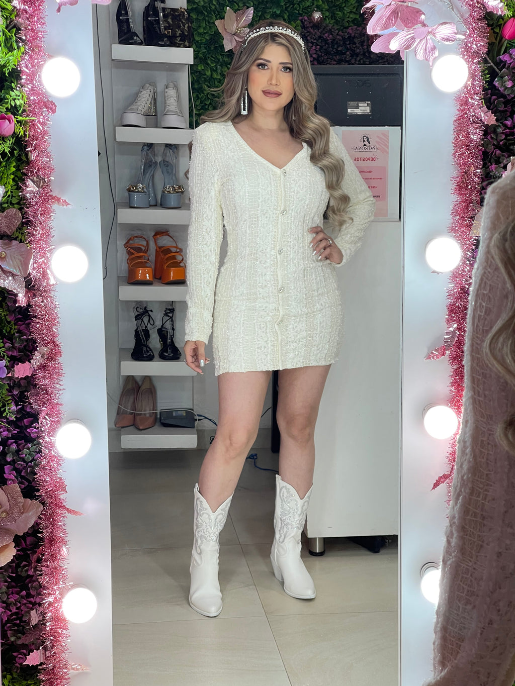 Vestido de manga larga color crema