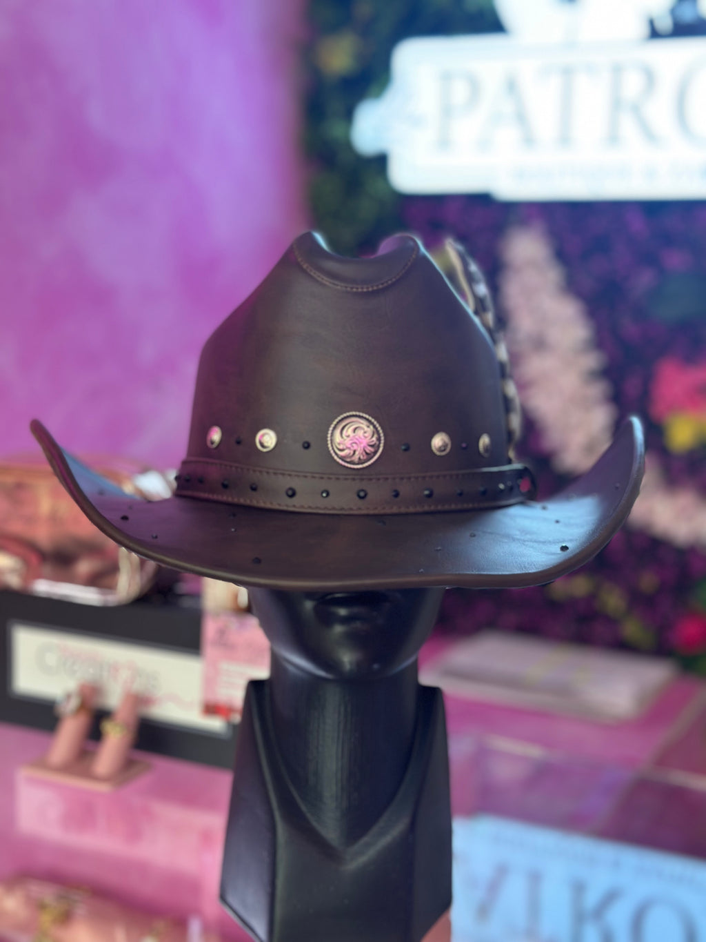 Sombrero café de vinipiel