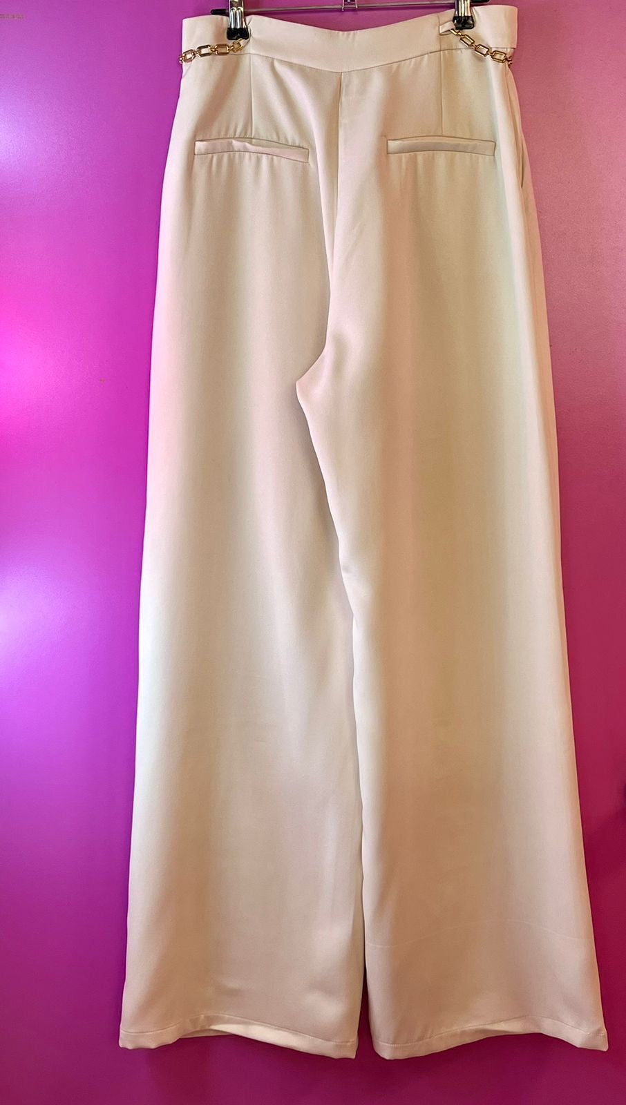 Pantalón de vestir beige corte recto