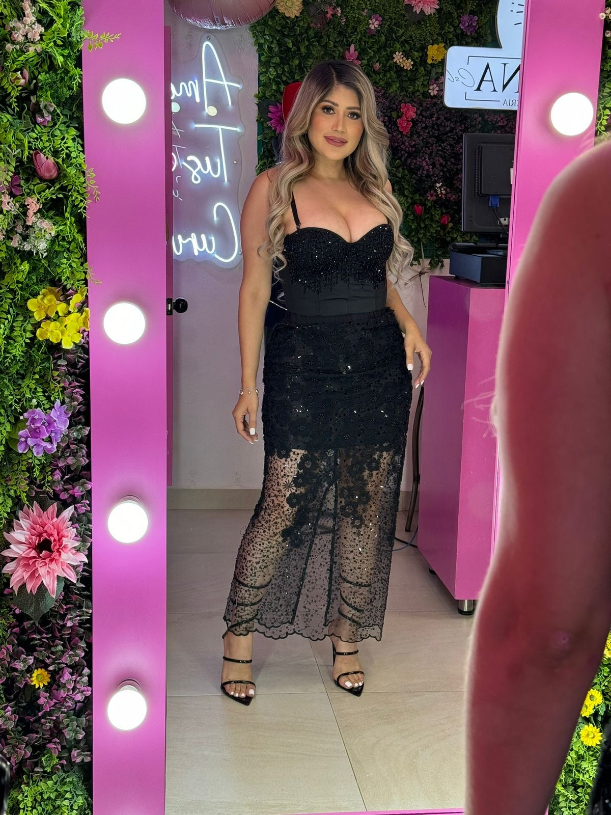 Falda negra de lentejuela