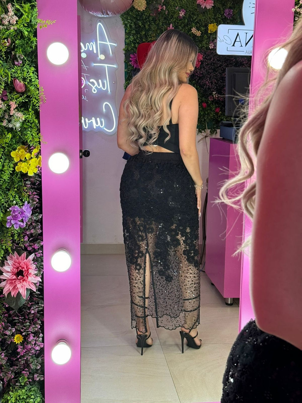 Falda negra de lentejuela