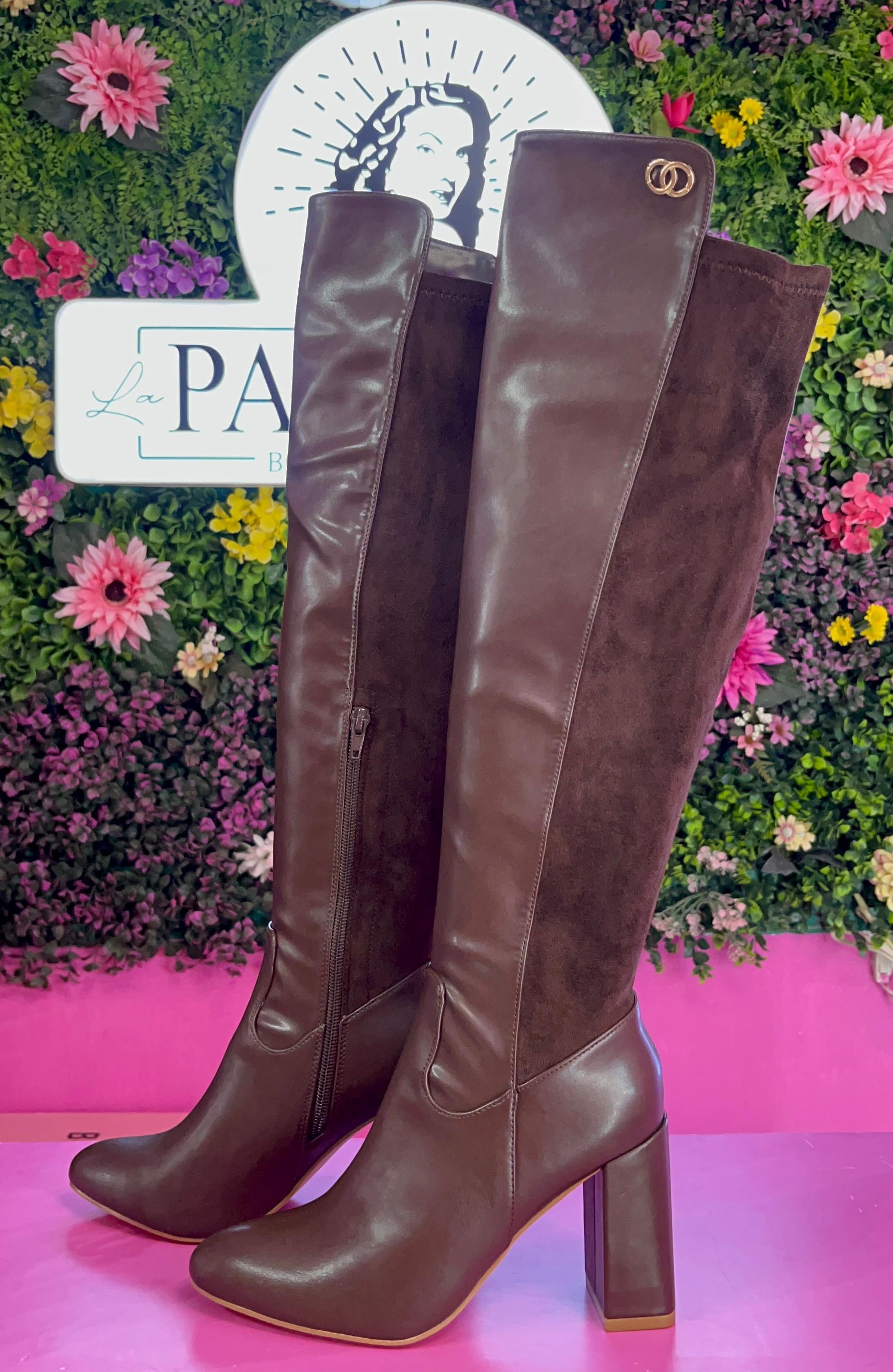 Bota color chocolate RAYE