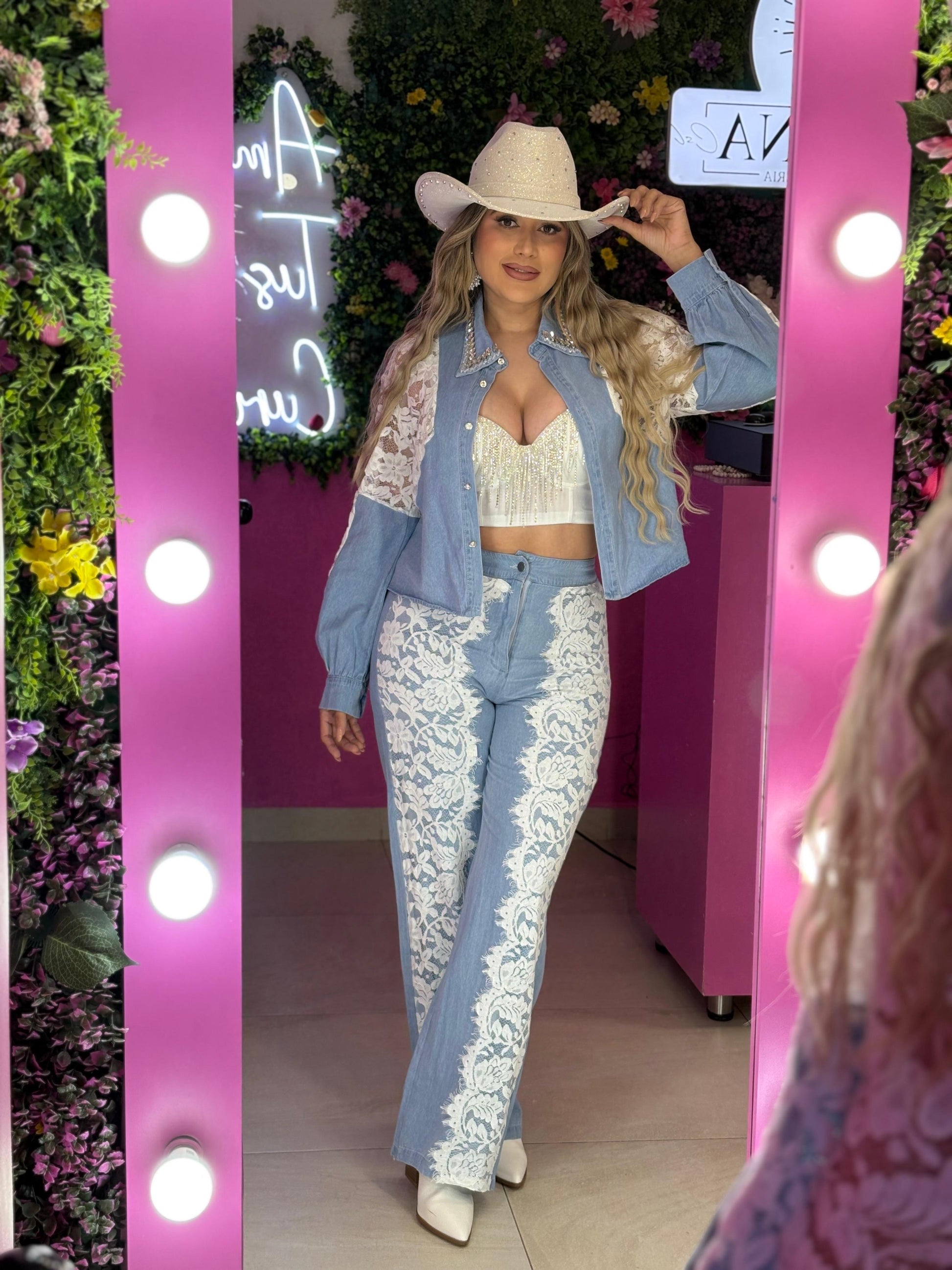Pantalón mezclilla encaje