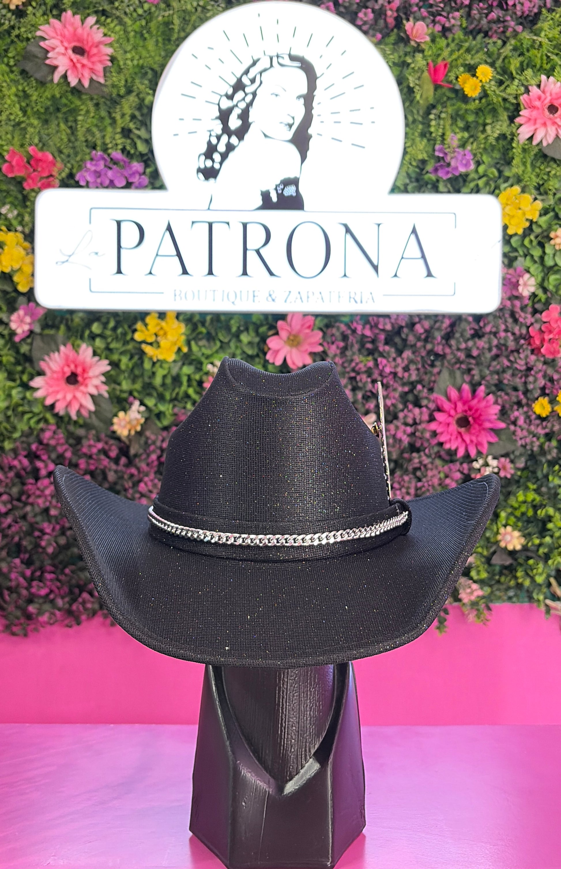 Sombrero de negro de brillos pluma