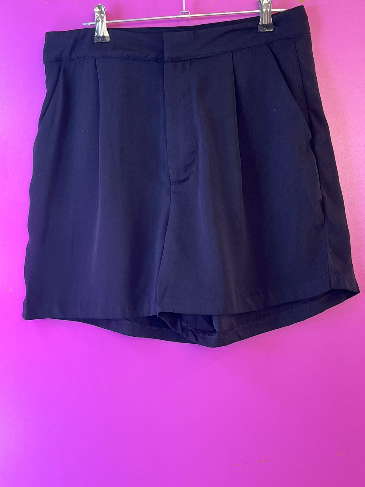 Short negro de vestir