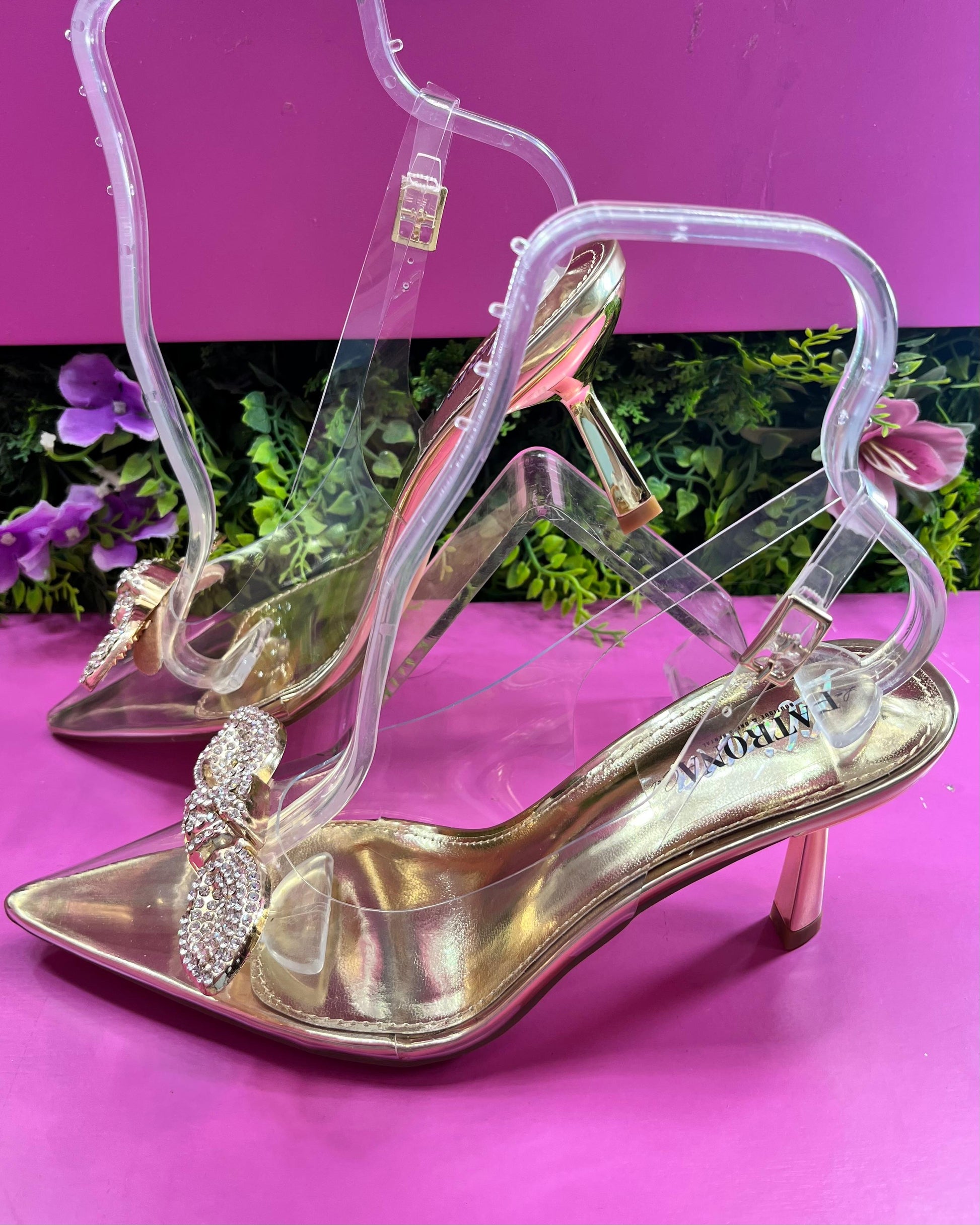 Zapatilla dorada Maribel