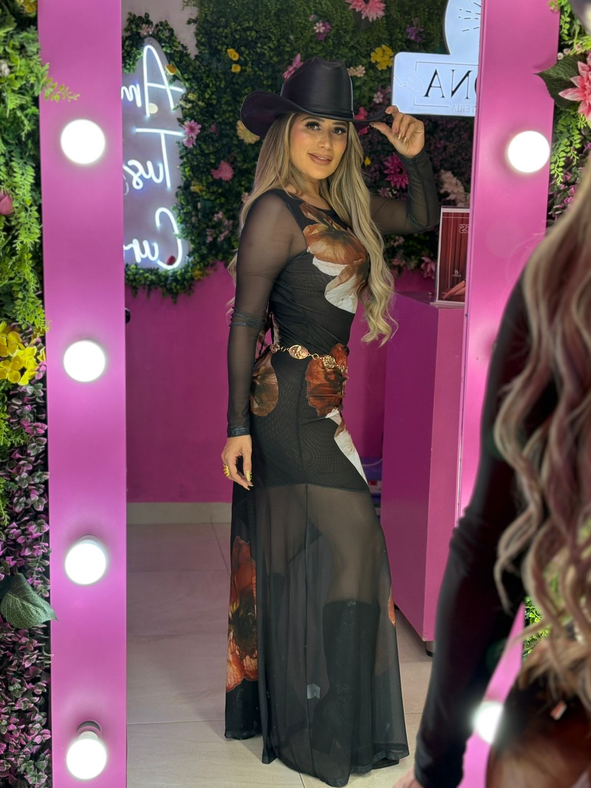 Vestido mesh negro con flores