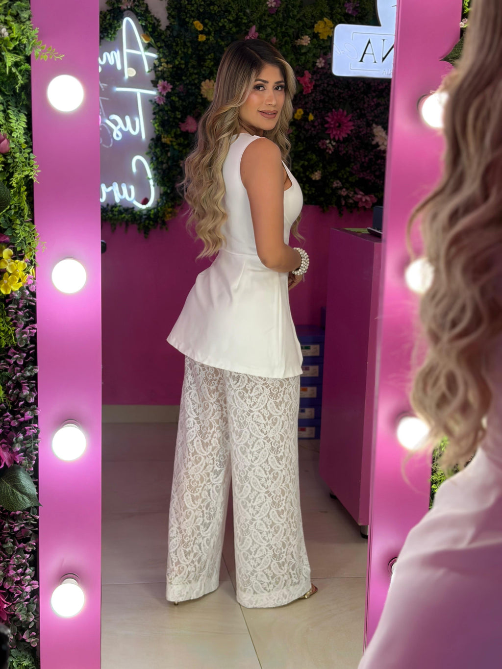 Pantalón encaje blanco