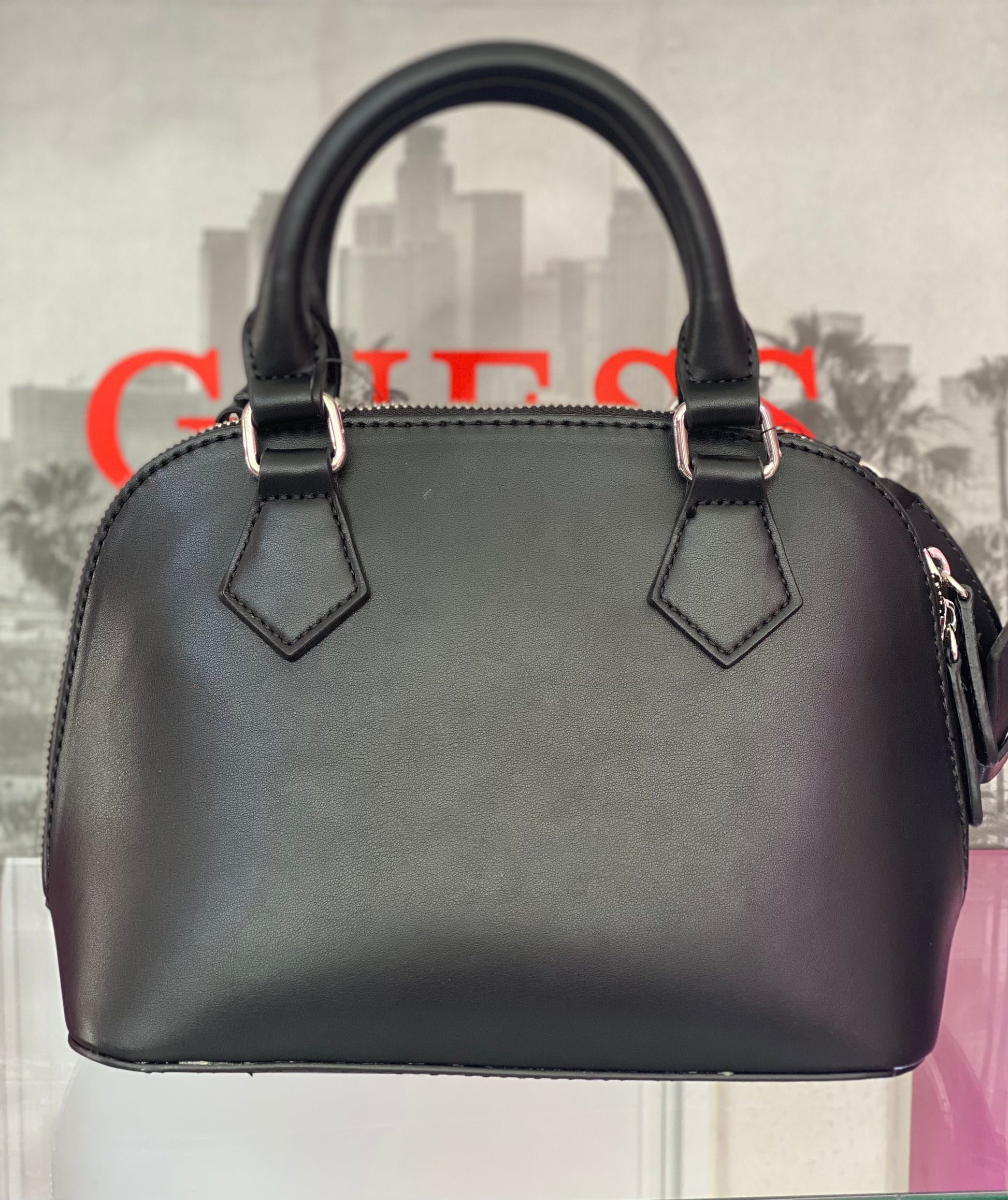 Bolsa negra GUESS