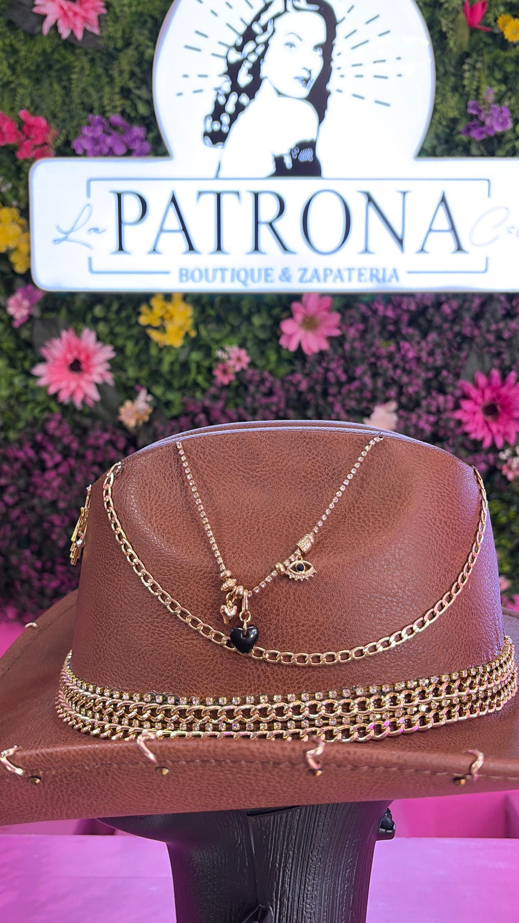 Sombrero camel con dorado