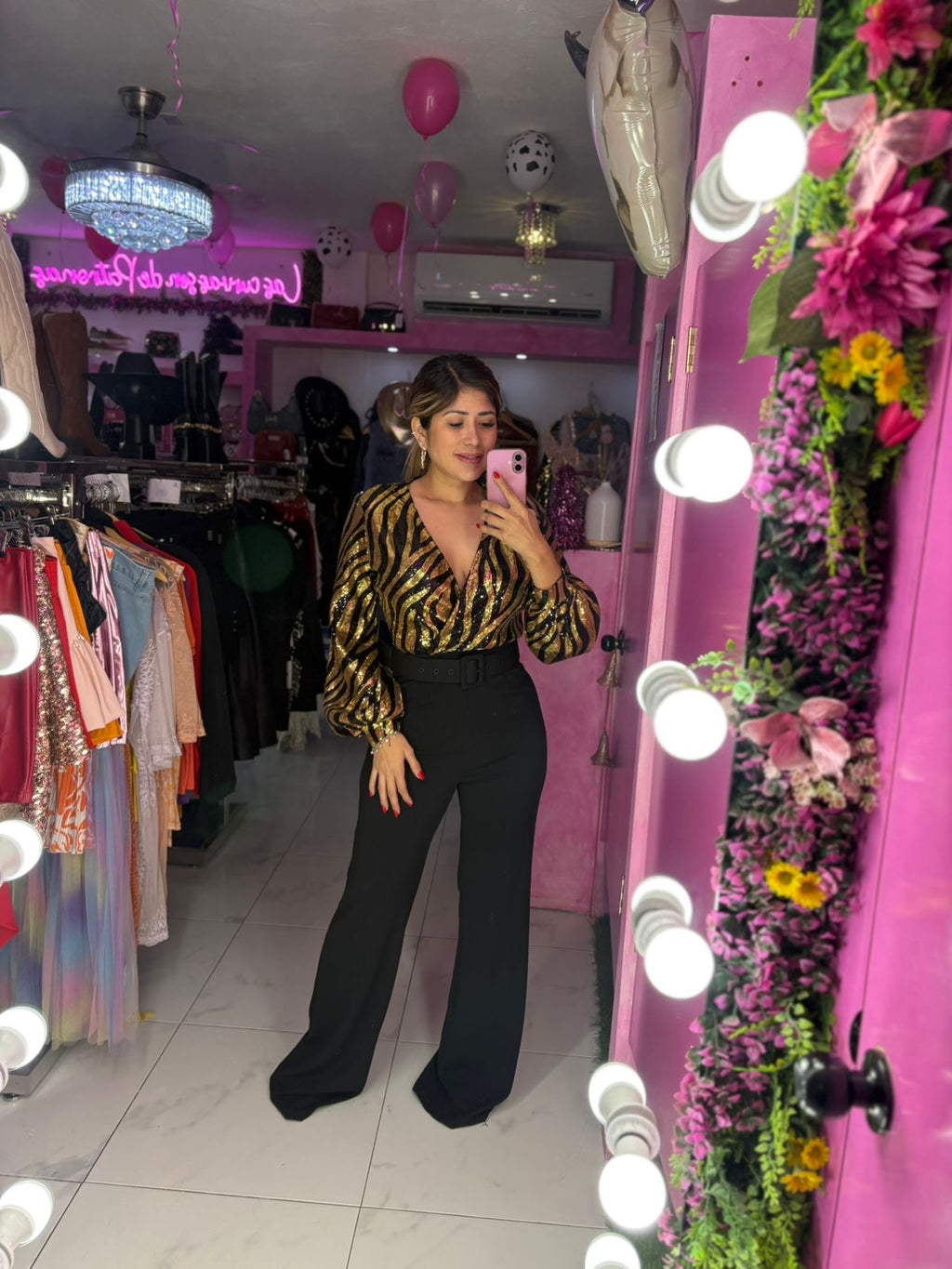 Palazo negro con lentejuelas