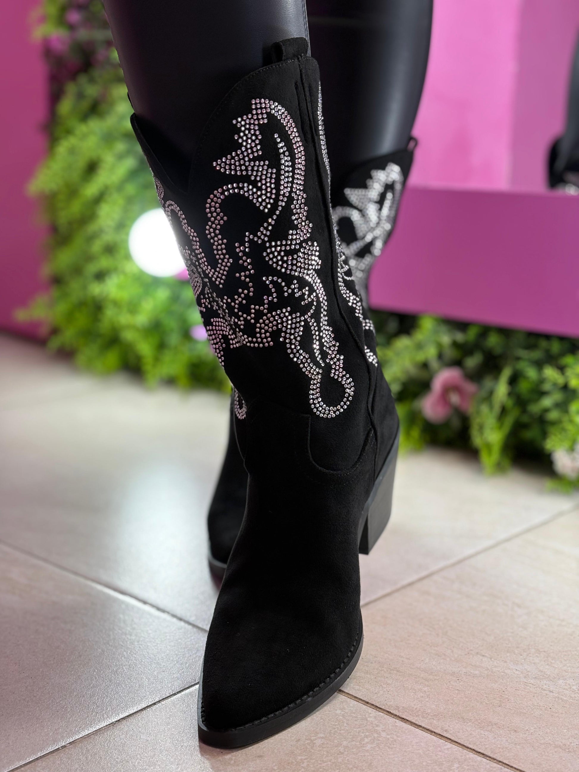 Bota Adela negra con brillos plata