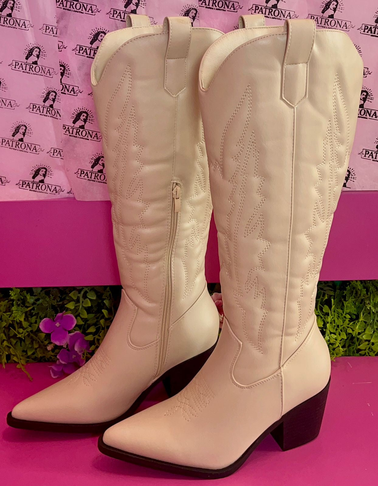 Bota vaquera color hueso LAILA