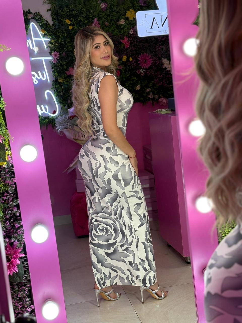 Vestido largo blanco con gris