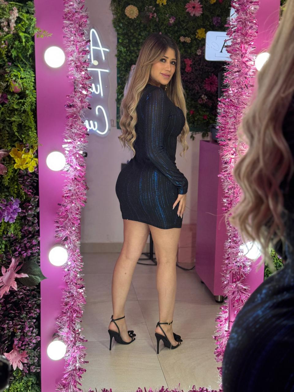 Vestido azul con negro