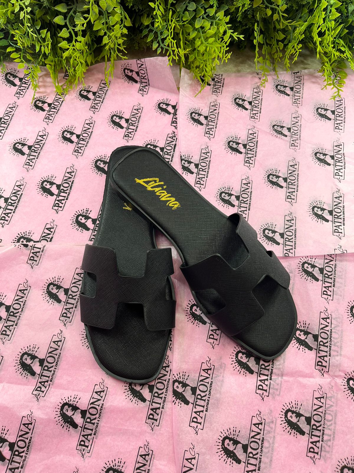 Sandalias negras