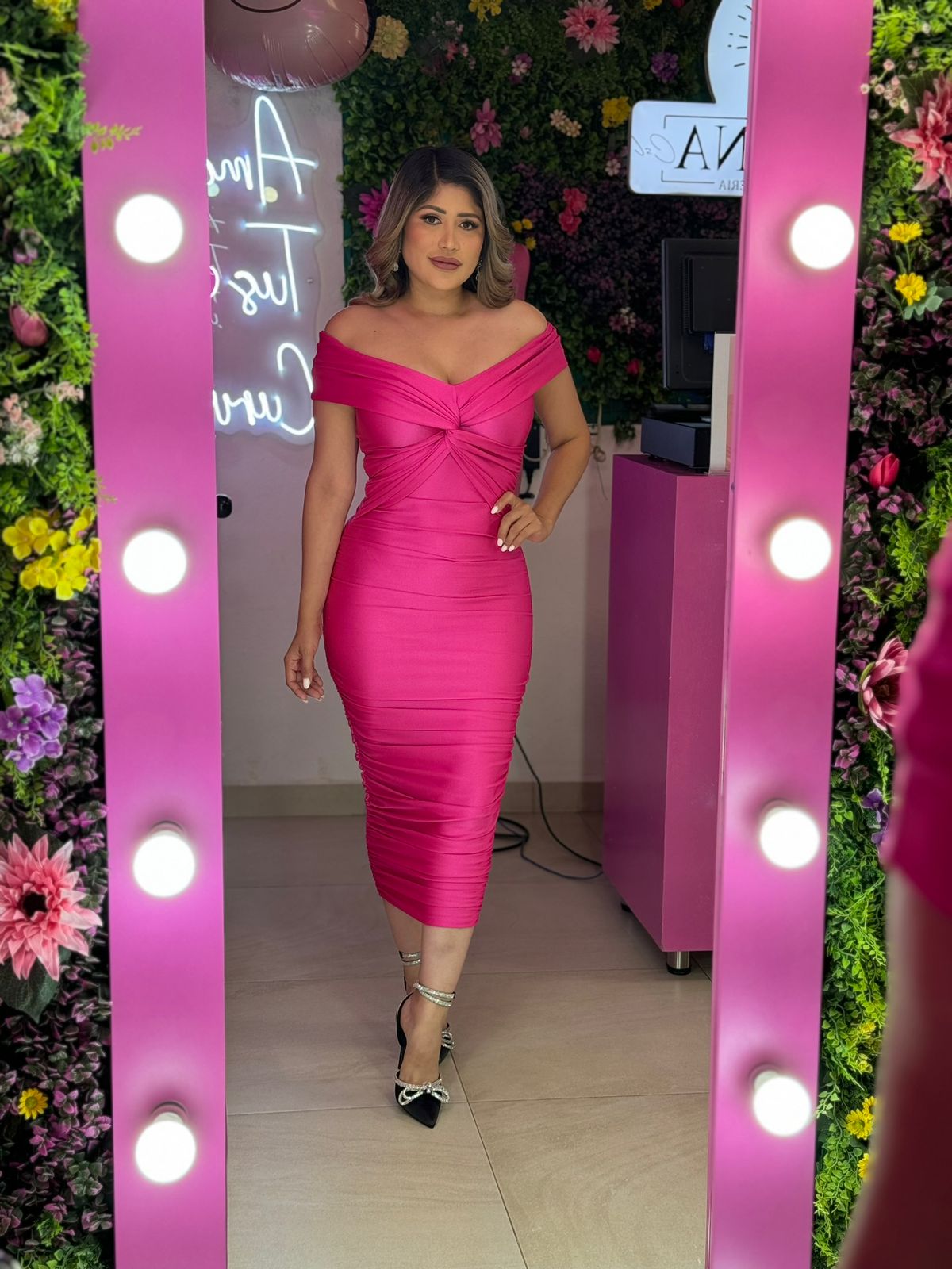 Vestido rosa satinado