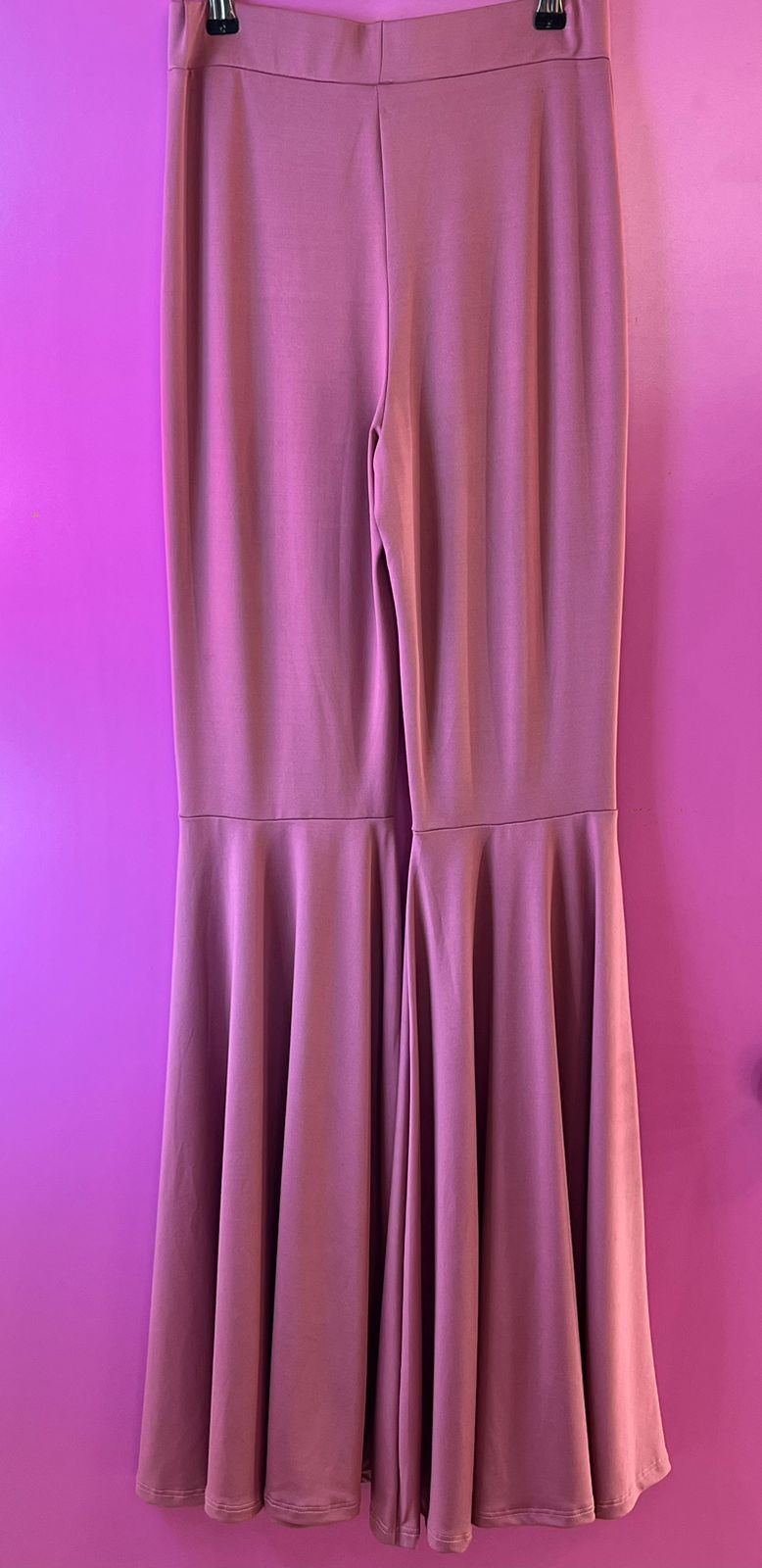 Pantalón campana